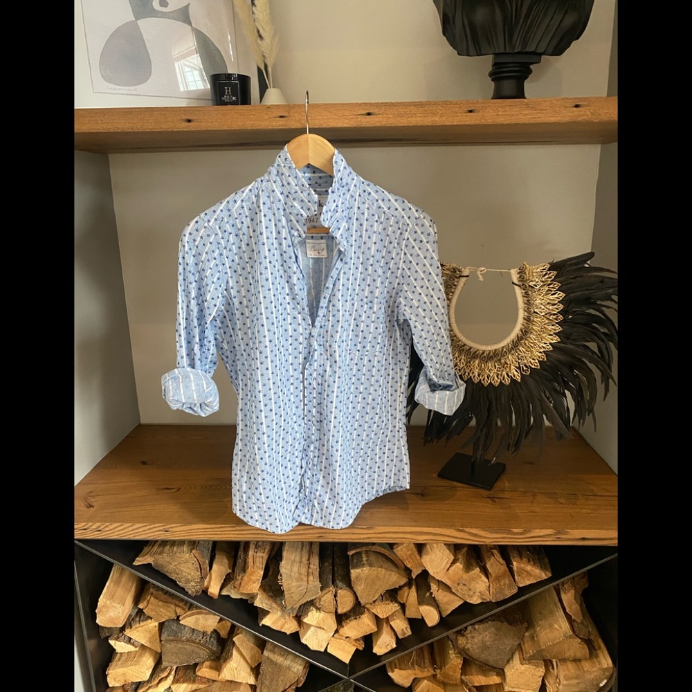 Frank and Eileen Barry Star Button Up